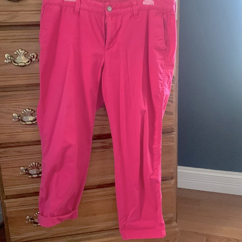 Pink khaki cropped pants